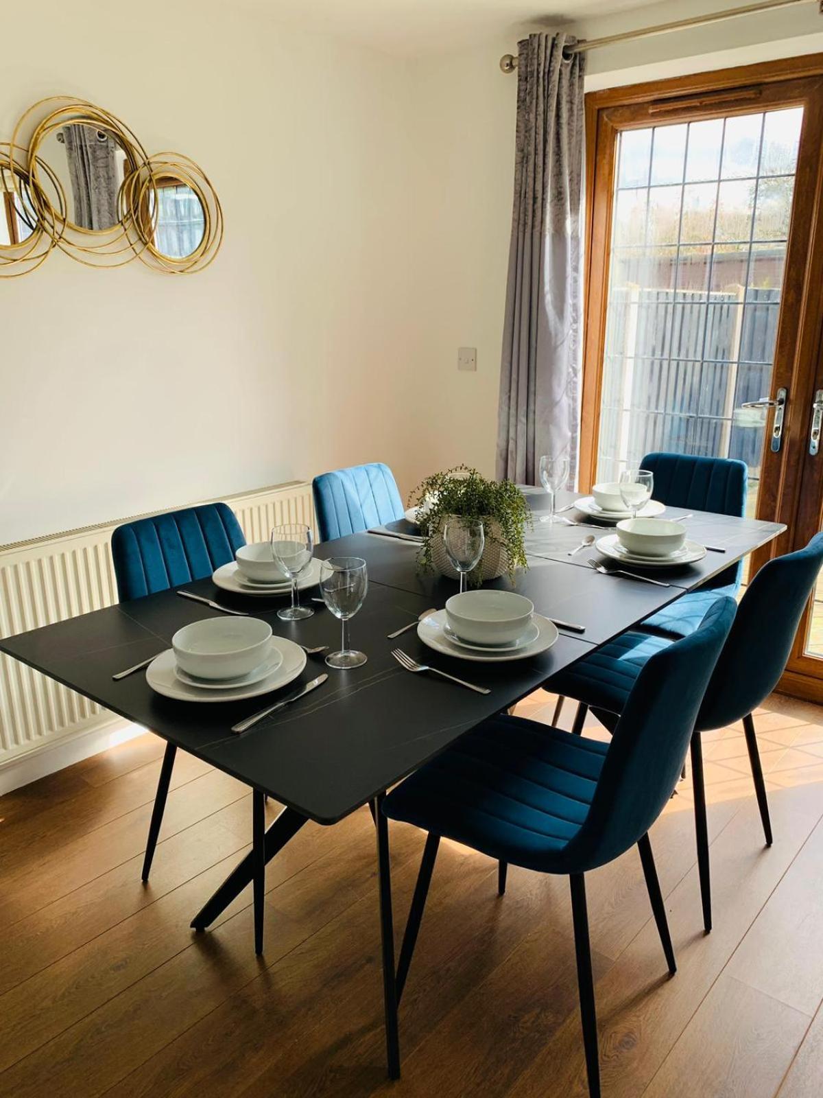 3Br House Ossett-Wakefield, Free Parking 3 Cars Wi Fi Long Stays エクステリア 写真