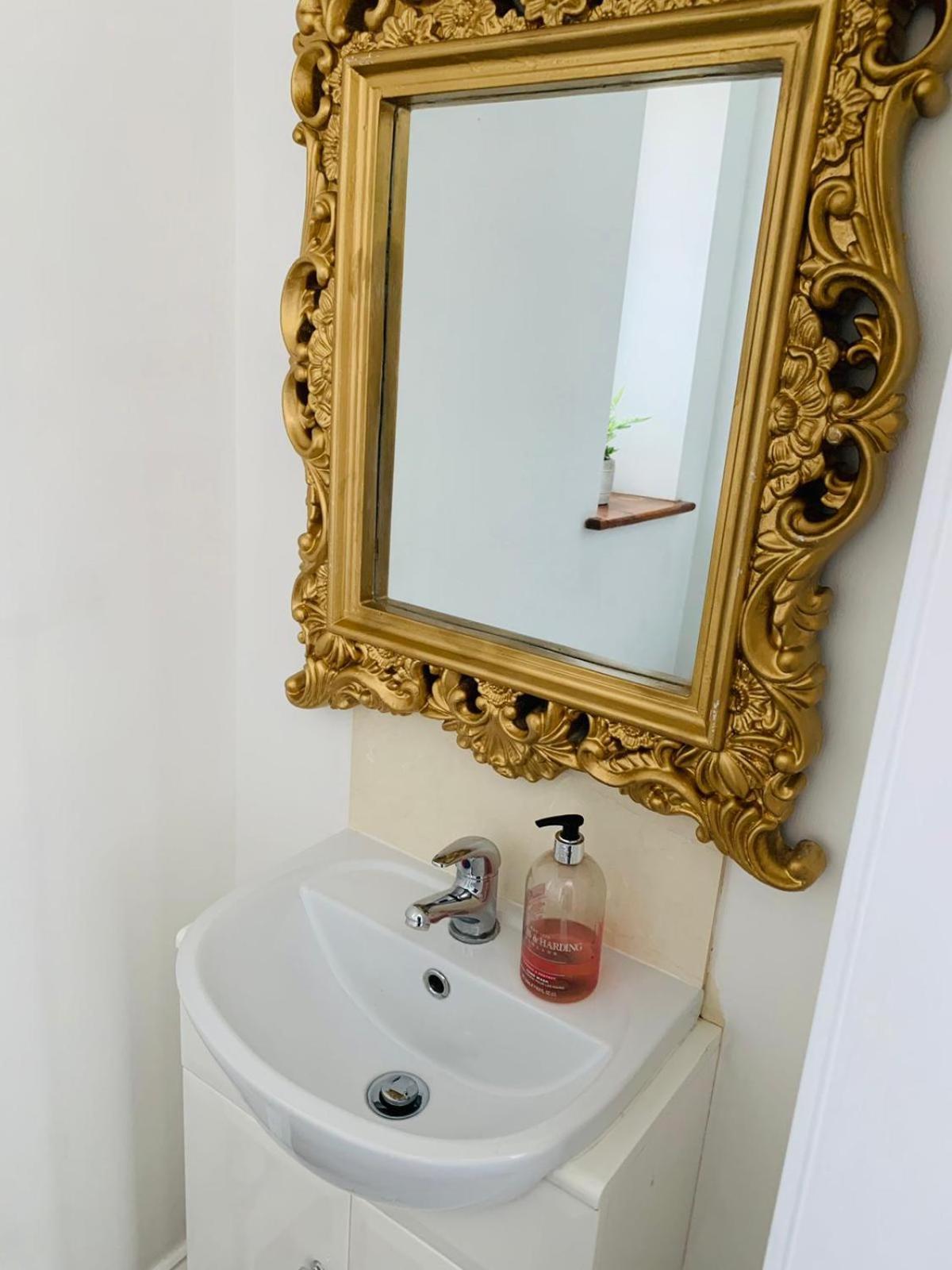 3Br House Ossett-Wakefield, Free Parking 3 Cars Wi Fi Long Stays エクステリア 写真