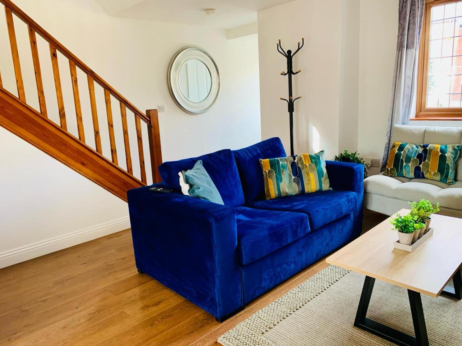 3Br House Ossett-Wakefield, Free Parking 3 Cars Wi Fi Long Stays エクステリア 写真